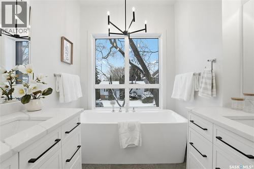 1137 13Th Street E, Saskatoon, SK - Indoor