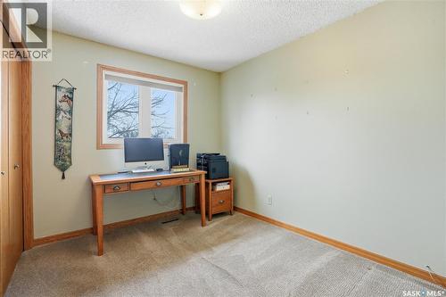 210 Brunst Crescent, Saskatoon, SK - Indoor
