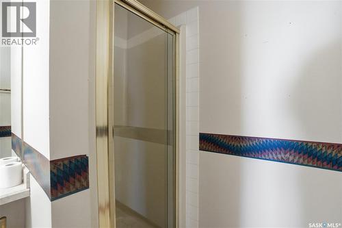 210 Brunst Crescent, Saskatoon, SK - Indoor Photo Showing Bathroom