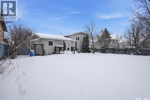 210 Brunst Crescent, Saskatoon, SK - Outdoor