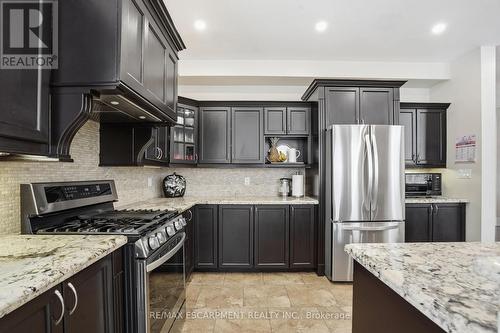 223 Annabelle Street, Hamilton, ON - Indoor Photo Showing Kitchen With Upgraded Kitchen