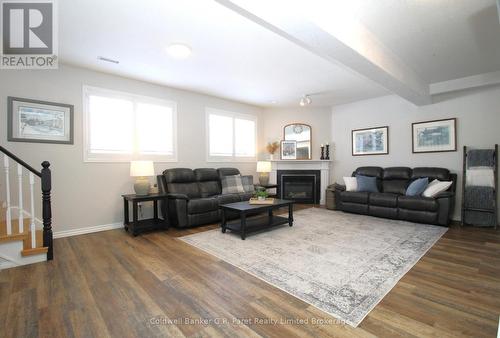 32 Macdonald Crescent, Brantford, ON - Indoor Photo Showing Living Room With Fireplace