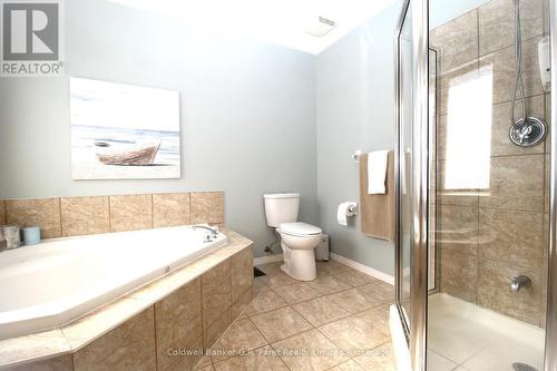 32 Macdonald Crescent, Brantford, ON - Indoor Photo Showing Bathroom