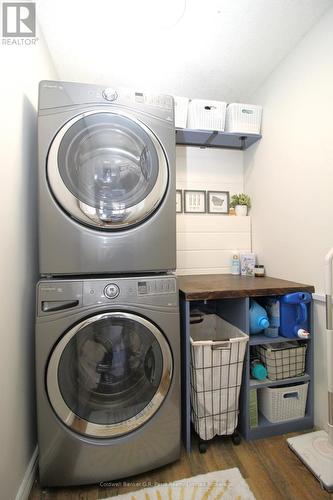 32 Macdonald Crescent, Brantford, ON - Indoor Photo Showing Laundry Room