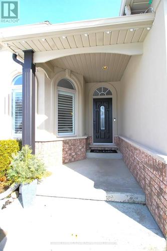 32 Macdonald Crescent, Brantford, ON - Outdoor