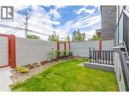 490 Eckhardt Avenue Unit# 101, Penticton, BC - Outdoor