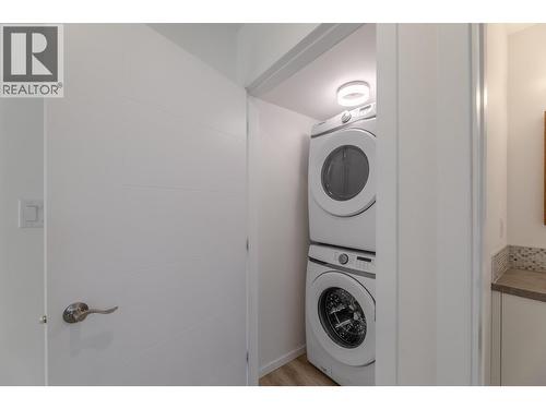 490 Eckhardt Avenue Unit# 101, Penticton, BC - Indoor Photo Showing Laundry Room