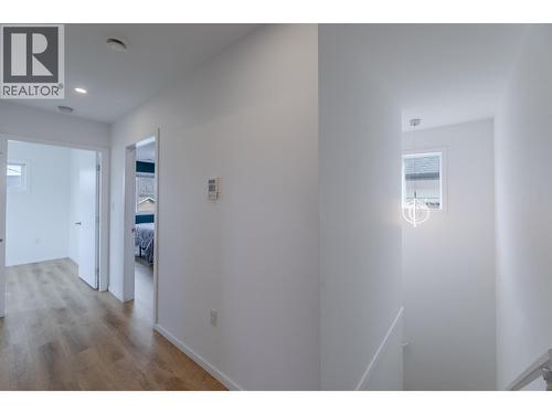 490 Eckhardt Avenue Unit# 101, Penticton, BC - Indoor Photo Showing Other Room