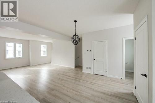 435 Callaway Road Unit# 37, London, ON - Indoor Photo Showing Other Room