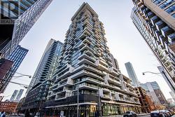 527 - 77 SHUTER STREET  Toronto, ON M5B 0B8