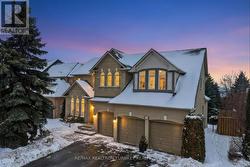 668 FOXCROFT BOULEVARD  Newmarket, ON L3X 1N3