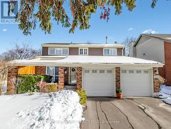 4138 MARIGOLD CRESCENT  Mississauga, ON L5L 1Y7