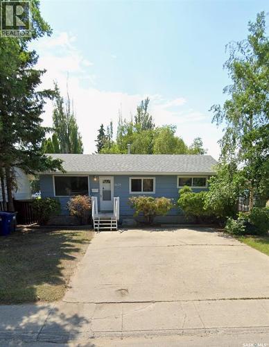 3629 Centennial Drive, Saskatoon, SK - Outdoor With Facade