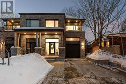 276 CLARE STREET  Ottawa, ON K1Z 7E3