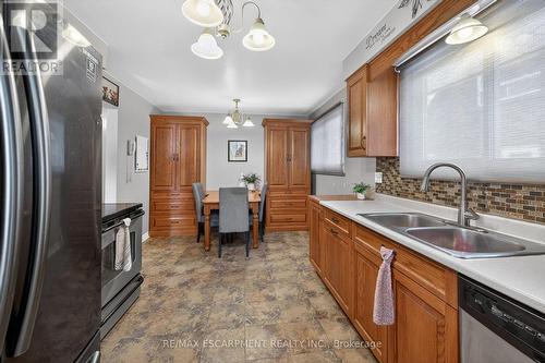 789 Rymal Road, Hamilton, ON - Indoor Photo Showing Kitchen With Double Sink