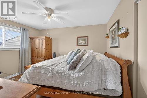 789 Rymal Road, Hamilton, ON - Indoor Photo Showing Bedroom