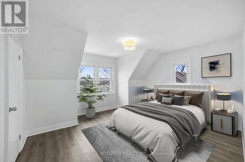 53 Paradise Road S, Hamilton, ON - Indoor Photo Showing Bedroom