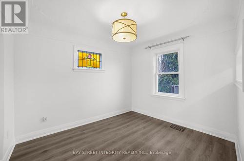 53 Paradise Road S, Hamilton, ON - Indoor Photo Showing Other Room