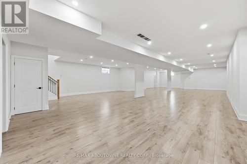 9042 Sideroad 10, Erin, ON - Indoor Photo Showing Other Room