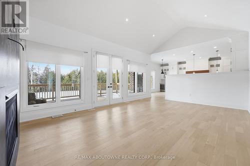 9042 Sideroad 10, Erin, ON - Indoor