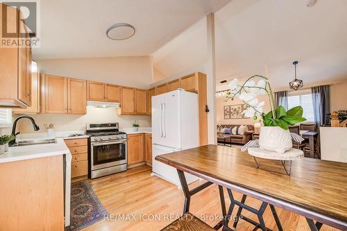 84 Endeavour Drive, Cambridge, ON - Indoor Photo Showing Kitchen With Double Sink