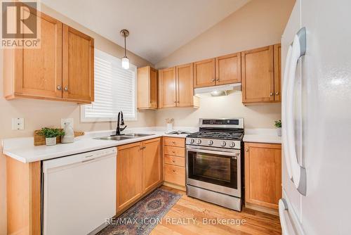 84 Endeavour Drive, Cambridge, ON - Indoor Photo Showing Kitchen With Double Sink