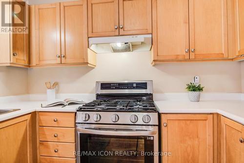 84 Endeavour Drive, Cambridge, ON - Indoor Photo Showing Kitchen