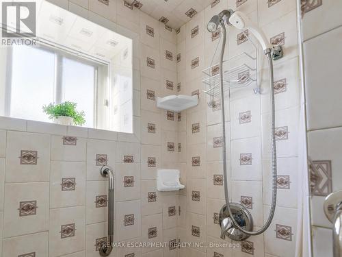 93 Murray Street E, Hamilton, ON - Indoor Photo Showing Bathroom