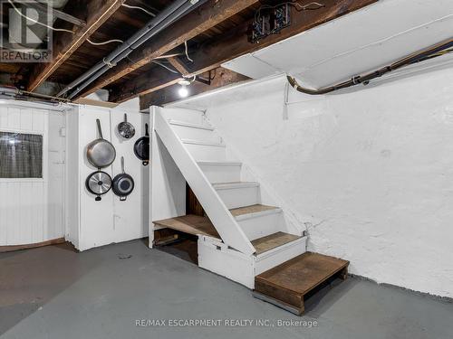 93 Murray Street E, Hamilton, ON - Indoor Photo Showing Basement