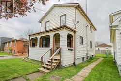 236 WALLACE AVENUE S Welland (Lincoln/Crowland), ON L3B 1R6