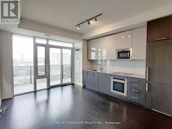 2708 - 330 RICHMOND STREET W  Toronto, ON M5V 1X2