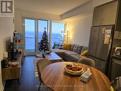 2804 - 105 ONEIDA CRESCENT  Richmond Hill, ON L4B 0H6