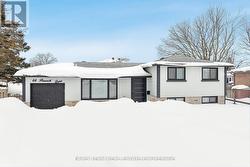 66 PEACOCK LANE  Barrie, ON L4N 3R9