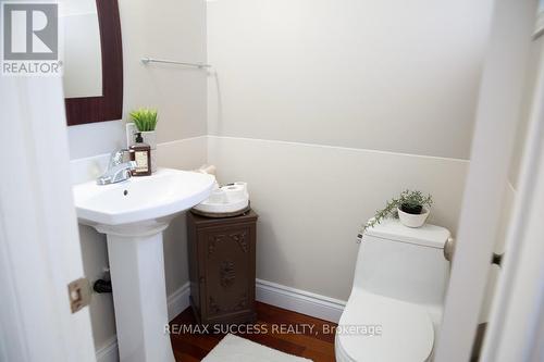 6643 Mockingbird Lane, Mississauga, ON - Indoor Photo Showing Bathroom