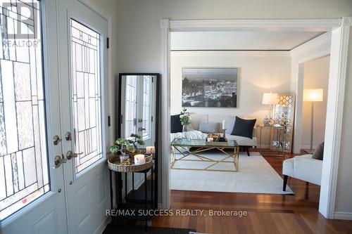 6643 Mockingbird Lane, Mississauga, ON - Indoor