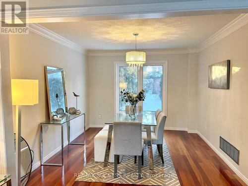 6643 Mockingbird Lane, Mississauga, ON - Indoor Photo Showing Dining Room