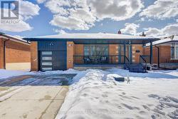 23 LADBROOKE ROAD  Toronto, ON M3R 2A7