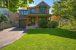 2414 PROUDFOOT TRAIL  Oakville, ON L6M 3Y1