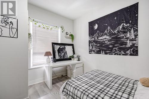 58 East 22Nd Street, Hamilton, ON - Indoor Photo Showing Bedroom