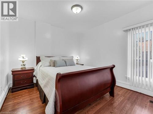 93 Murray Street E, Hamilton, ON - Indoor Photo Showing Bedroom