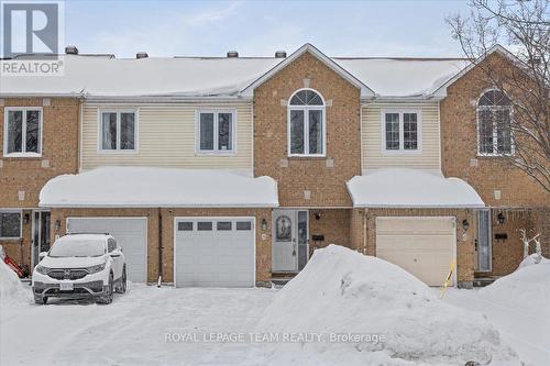 8 CROWNRIDGE DRIVE  Ottawa, ON K2M 2M8