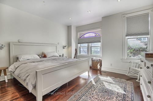 14 Tranby Avenue, Toronto, ON - Indoor Photo Showing Bedroom