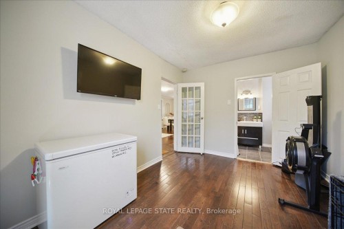 171 Paling Avenue, Hamilton, ON - Indoor