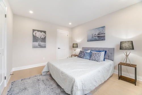 2392 Arnold Crescent, Burlington, ON - Indoor Photo Showing Bedroom