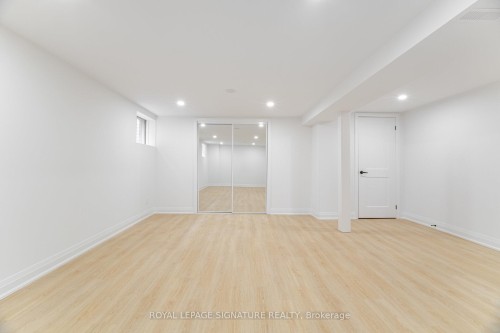 2392 Arnold Crescent, Burlington, ON - Indoor