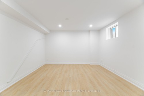 2392 Arnold Crescent, Burlington, ON - Indoor Photo Showing Other Room