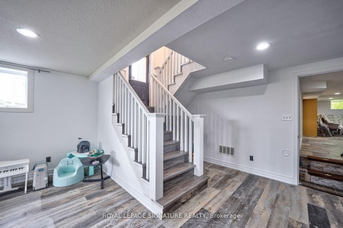 424 8Th Concession Road, Hamilton, ON - Indoor Photo Showing Other Room