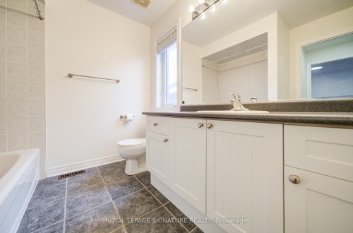1534 Craigleith Road, Oakville, ON - Indoor Photo Showing Bathroom