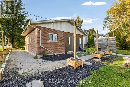 7429 Sideroad 20 Side Road, Mapleton, ON - Outdoor