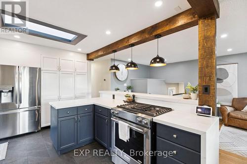 7429 Sideroad 20 Side Road, Mapleton, ON - Indoor Photo Showing Kitchen
